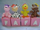 Cubo MDF Com personagem e Nome