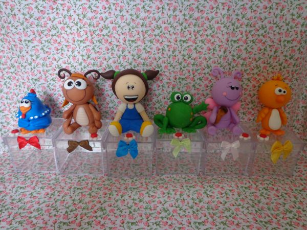 Caixinha de Arílico c/ personagem Galinha Pintadinha